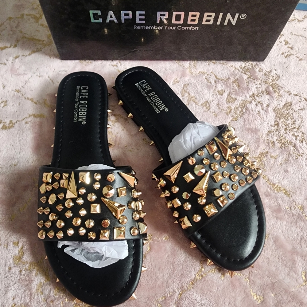 CAPE ROBBIN | Black Studded Sandals - Picture 2 of 15